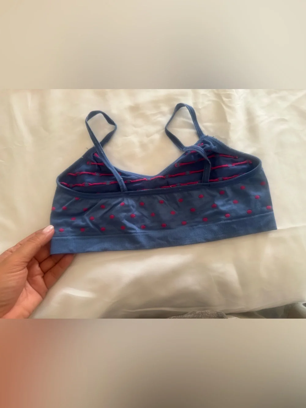 Girls Pack of 4  Seamless Bralette Tops - Pink, Hot Pink, Navy size M